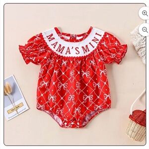 Charming Red Infant Bodysuit with 'Mama's Mini' Design